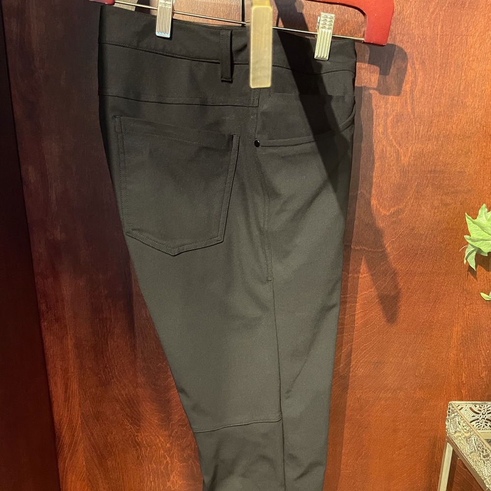 Lululemon 31x30 ABC Classic Black